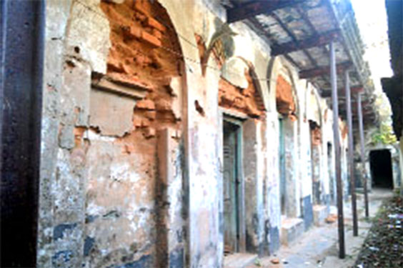 à¦°à¦‚à¦ªà§à¦° à¦¸à¦°à¦•à¦¾à¦°à¦¿ à¦•à¦²à§‡à¦œ : à¦¶à¦¹à§€à¦¦ à¦®à§‹à¦¸à¦²à§‡à¦® à¦‰à¦¦à§à¦¦à¦¿à¦¨ à¦›à¦¾à¦¤à§à¦°à¦¾à¦¬à¦¾à¦¸ à¦à§à¦à¦•à¦¿à¦ªà§‚à¦°à§à¦£Â 